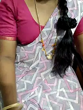 Snapshot of lolida69thamil chatting on 09.24.25 lolida69thamil online show from 09.24.25