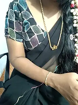 Snapshot of lolida69thamil chatting on 05.15.26 lolida69thamil online show from 05.15.26