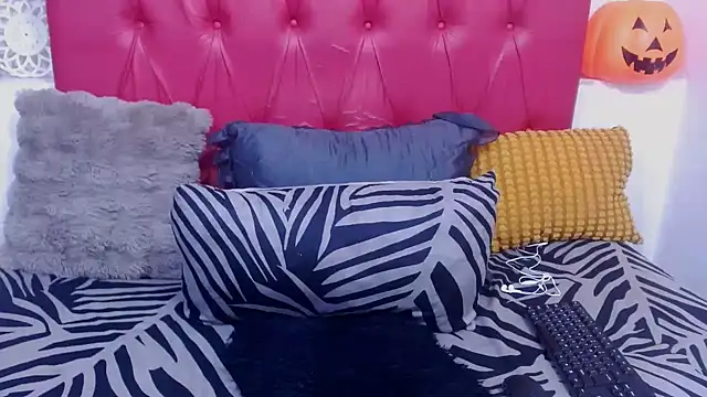 GoldenBigAssCurvy online show from 04.26.26