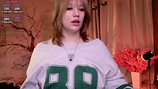 Morvelyn online show from 11.20.25