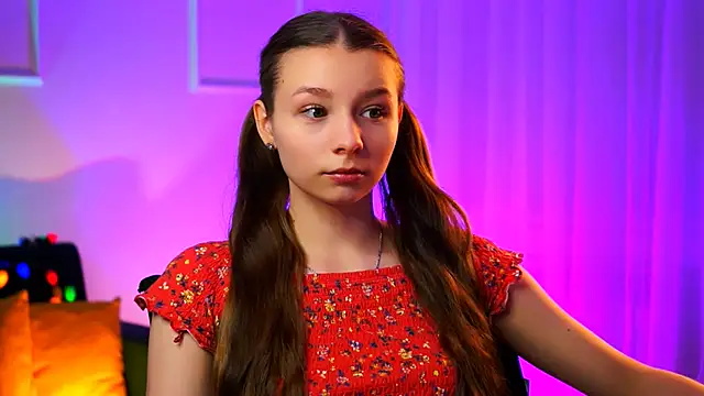 JulieDaniel online show from 02.06.26