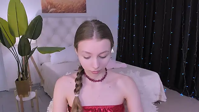 JulieDaniel online show from 03.18.26