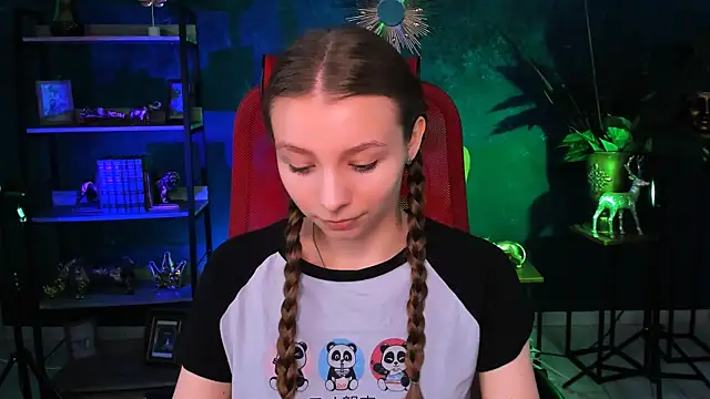 JulieDaniel online show from 05.15.26