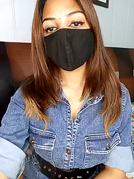 Hot malika19 online show from 12.14.25