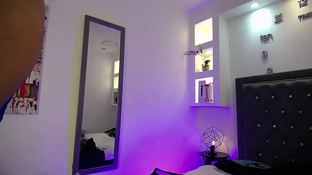 Snapshot of MelissaRhodes chatting on 11.03.25 MelissaRhodes online show from 11.03.25