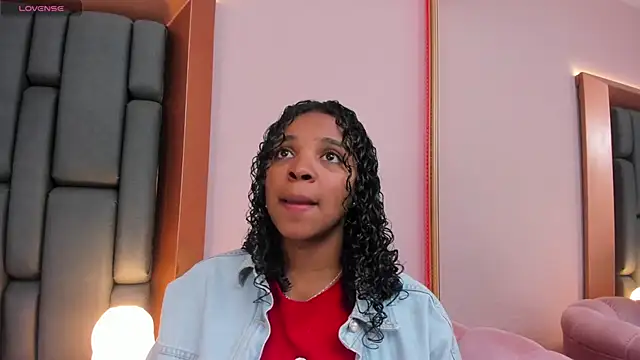 LisaMendez online show from 03.25.26