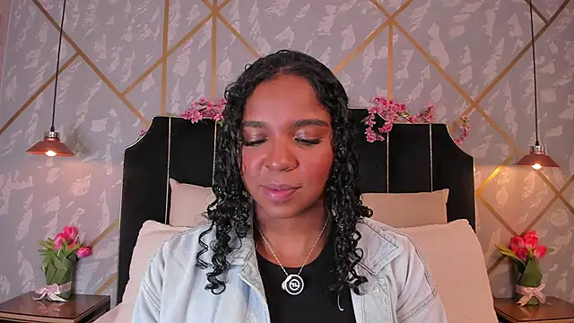 LisaMendez online show from 04.19.26