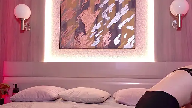 Alison kisss online show from 10.19.25