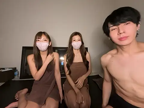 Snapshot of fantasy_JP chatting on 10.03.25 fantasy JP online show from 10.03.25