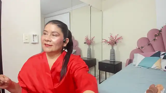 kiraGeiner online show from 03.06.26