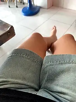 sharon-Hanna online show from 11.07.25