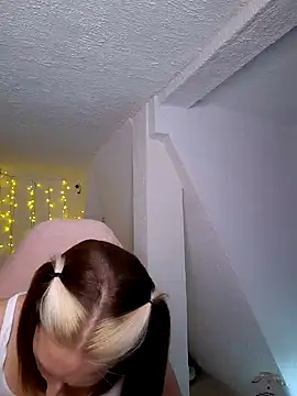 SexyJulia21 online show from 02.12.25