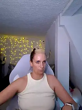 SexyJulia21 online show from 03.07.25