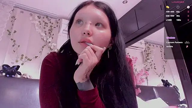 Snapshot of Lein_Bone chatting on 09.20.25 Lein Bone online show from 09.20.25