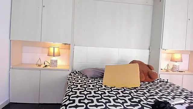 JoyceBlake online show from 11.21.25