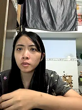 Minee1202 online show from 10.25.25