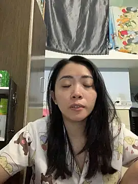 Minee1202 online show from 11.24.25