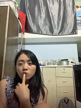 Minee1202 online show from 12.20.25