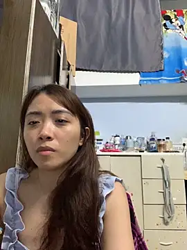 Snapshot of Minee1202 chatting on 04.22.26 Minee1202 online show from 04.22.26