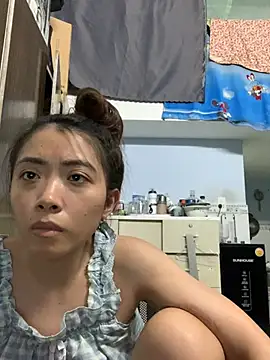 Snapshot of Minee1202 chatting on 04.28.26 Minee1202 online show from 04.28.26