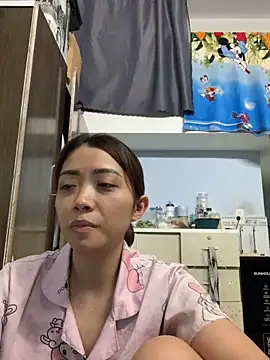 Snapshot of Minee1202 chatting on 05.05.26 Minee1202 online show from 05.05.26