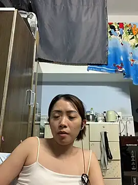 Snapshot of Minee1202 chatting on 05.23.26 Minee1202 online show from 05.23.26