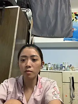 Snapshot of Minee1202 chatting on 05.25.26 Minee1202 online show from 05.25.26