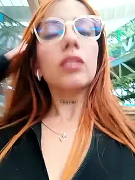 Snapshot of Alis_xxx chatting on 10.03.25 Alis xxx online show from 10.03.25