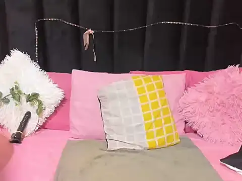 AmazingDarkDoll online show from 02.22.26