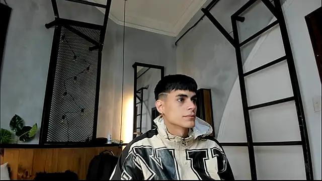 Dani mc1 online show from 09.30.25