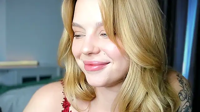 LilyFlamee online show from 01.15.26