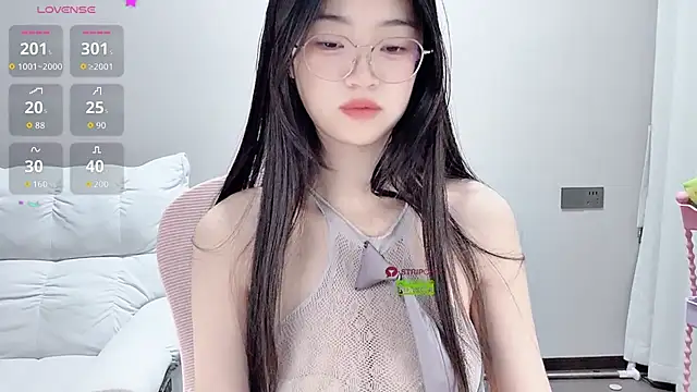 Lgsander  online show from 10.27.25