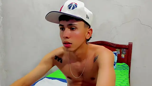 Snapshot of Damien_444 chatting on 10.15.25 Damien 444 online show from 10.15.25