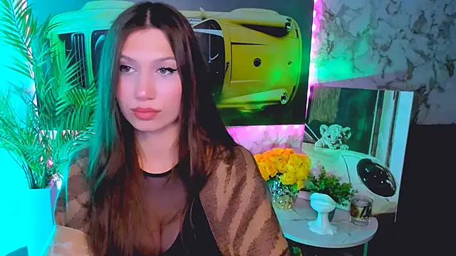 Mollyinyourmind online show from 10.04.25