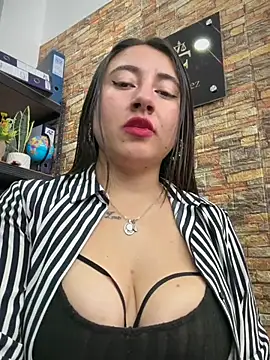 Snapshot of AMATISTA__16 chatting on 07.28.26 AMATISTA 16 online show from 07.28.26