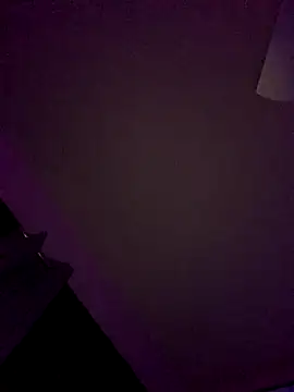 Snapshot of Triggerhappycj100 chatting on 09.26.25 Triggerhappycj100 online show from 09.26.25