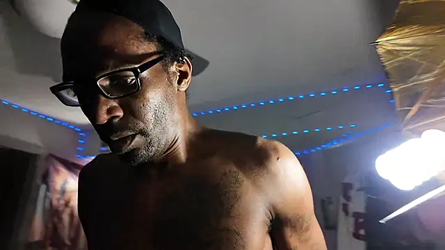 Triggerhappycj100 online show from 03.14.26