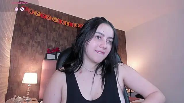 Snapshot of marian__stone chatting on 11.12.25 marian stone online show from 11.12.25