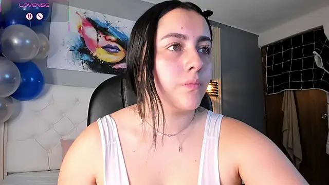 Snapshot of marian__stone chatting on 11.15.25 marian stone online show from 11.15.25