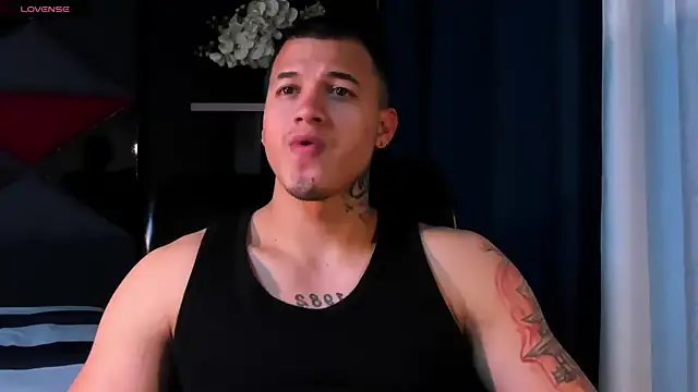 rocoo santos online show from 10.18.25