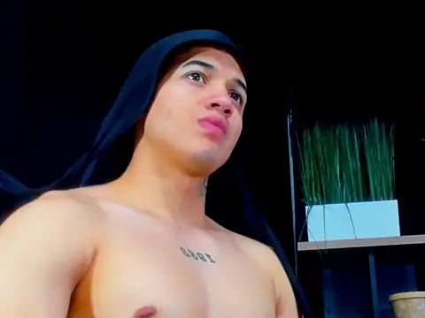 rocoo santos online show from 04.21.26