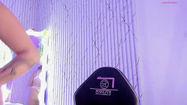 Naomy tay1 online show from 03.29.26