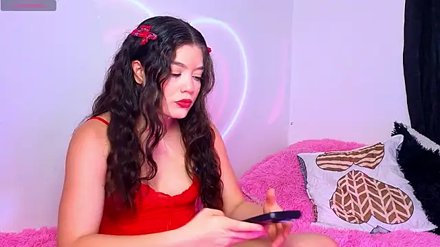 Snapshot of celestte_evans_1 chatting on 10.05.25 celestte evans 1 online show from 10.05.25