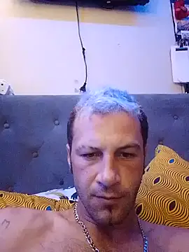 Snapshot of challo26 chatting on 04.13.26 challo26 online show from 04.13.26