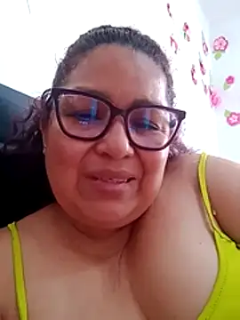 Snapshot of ladytropical1 chatting on 03.14.26 ladytropical1 online show from 03.14.26
