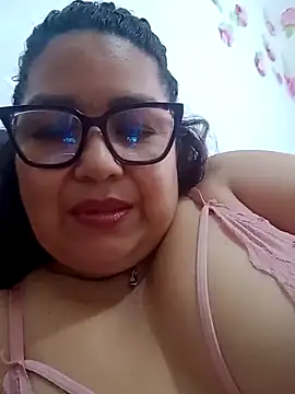 Snapshot of ladytropical1 chatting on 03.25.26 ladytropical1 online show from 03.25.26
