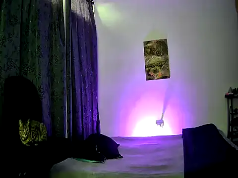 Snapshot of juantalents chatting on 09.30.25 juantalents online show from 09.30.25