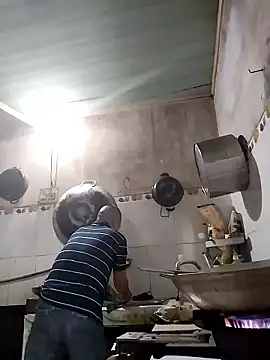 HoangNam20x online show from 10.17.25