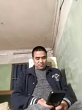 HoangNam20x online show from 11.04.25