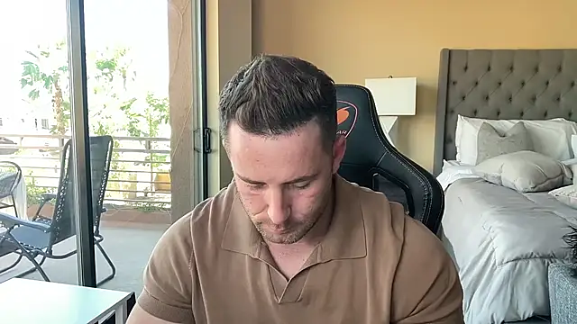 brettmycles28 online show from 09.23.25